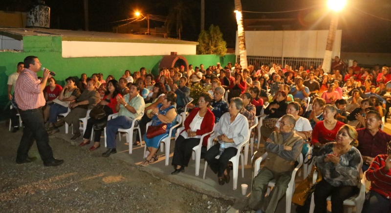 Apoyan priístas del primer distrito a Barroso