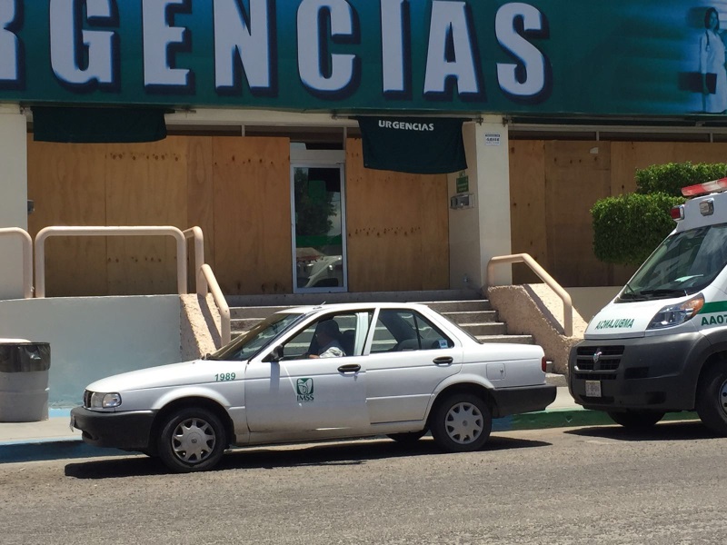 Se pegó un balazo en el cuello