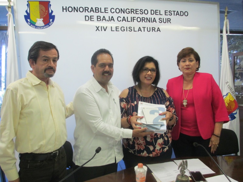 Rindió informe de labores el titular de la CEDH; destacó la conformación de comisiones infantiles