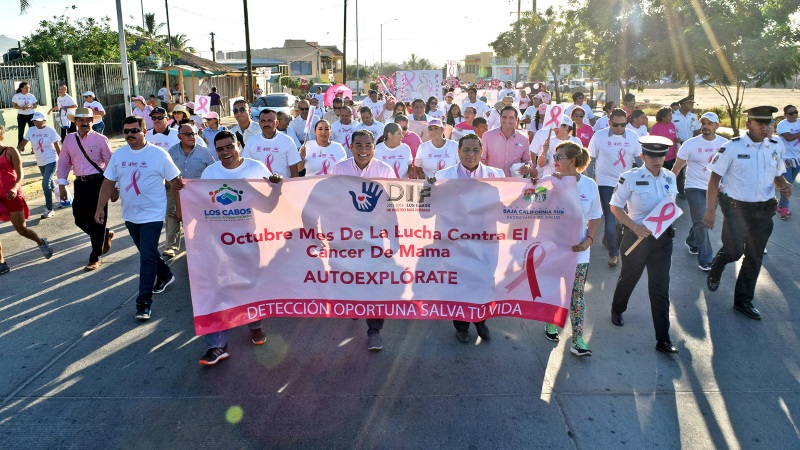 Encabeza alcalde cabeño marcha por el día internacional de la lucha contra el cáncer de mama