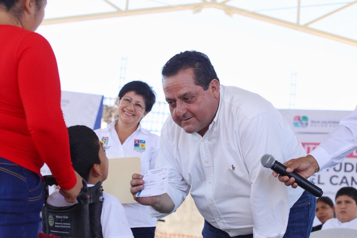 Arranca programa de becas para estudiantes con discapacidad