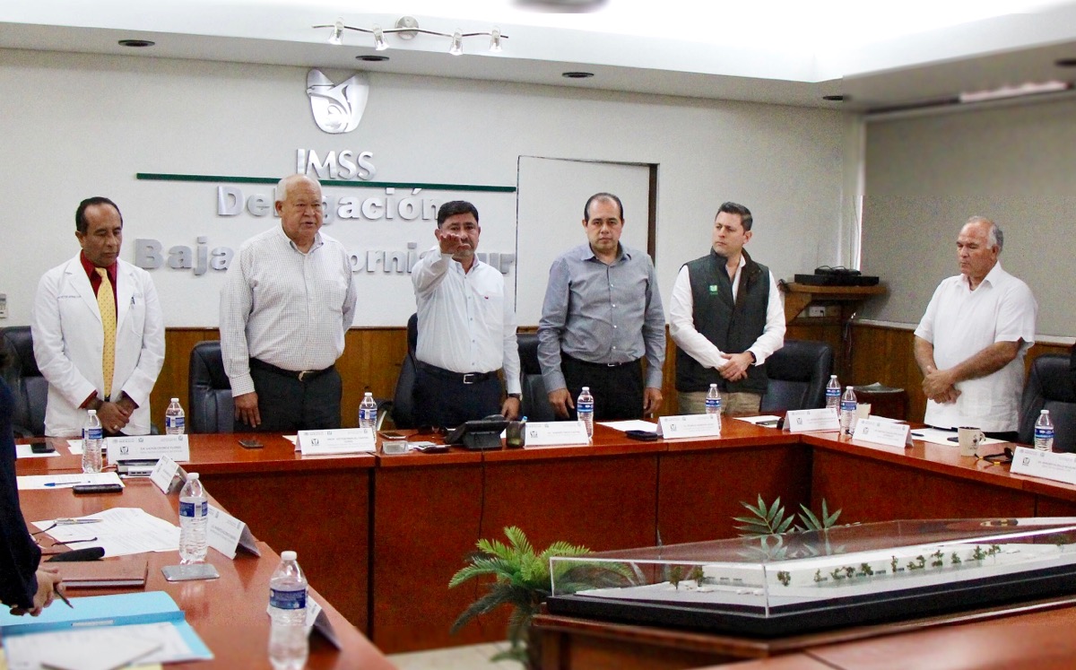 Homero Davis Castro, nuevo delegado regional del IMSS en BCS