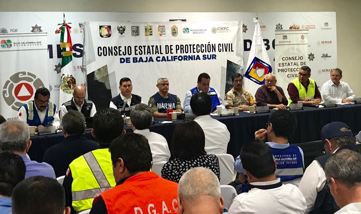 Cierran por “Lorena” antros y restaurantes en La Paz