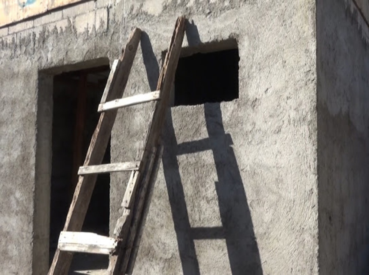 Trabaja Ayuntamiento de La Paz en primeras 70 acciones de ampliación de vivienda