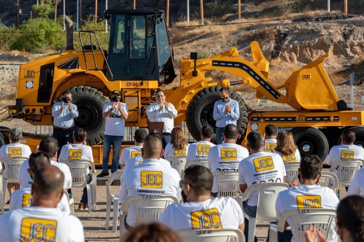 Reconoce Gobernador contribución del “caminero” al desarrollo de Baja California Sur