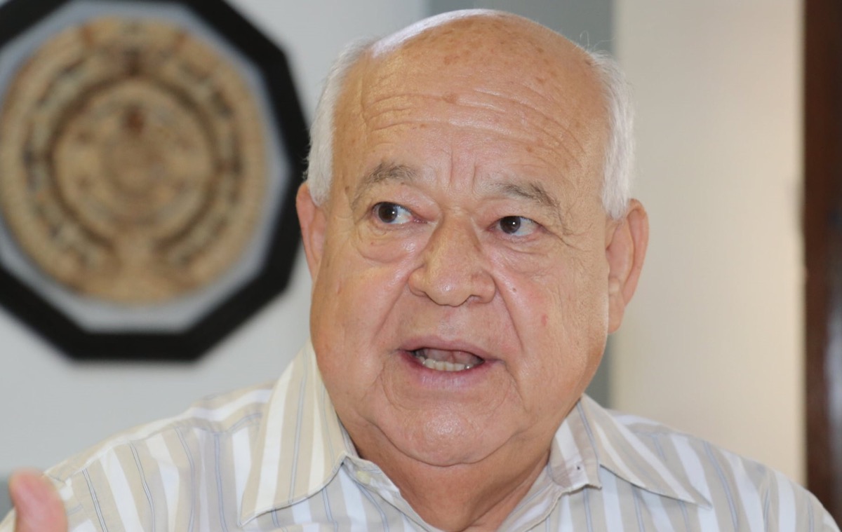 BALCONEANDO/ JUGANDO A PERDER