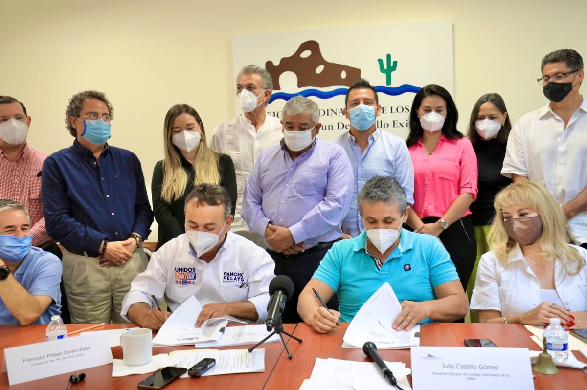 Pancho Pelayo firma “compromisos 10 y más” para el desarrollo de Los Cabos