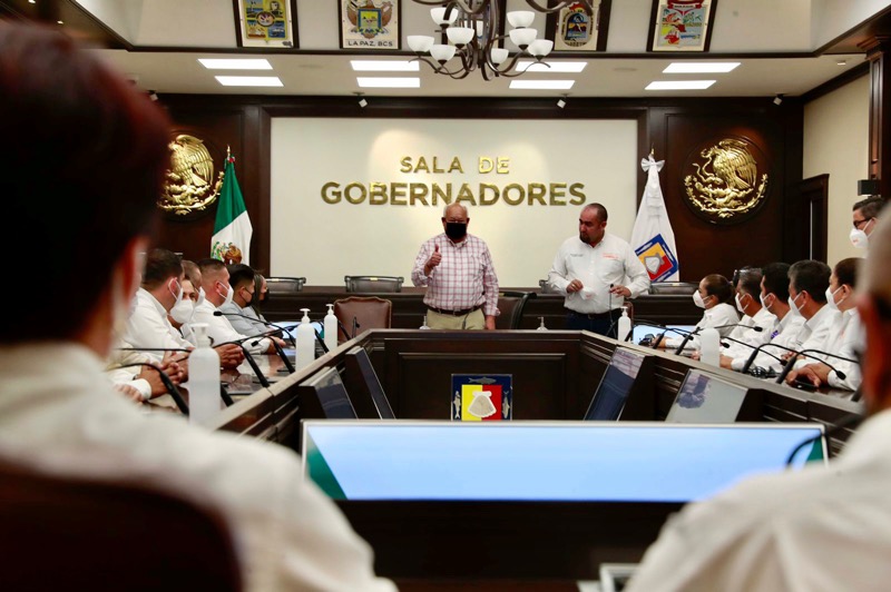 Se reúnen Gobernador y Comité Ejecutivo del SNTE Sección III