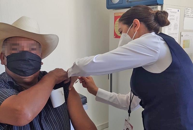 Este lunes continuará vacunación COVID en unidades de salud