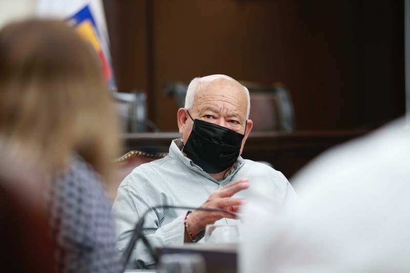 Anuncia Víctor Castro obras de comunicación para Mulegé y Los Cabos