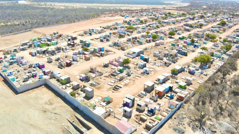 Realiza servicios públicos trabajos de limpieza en panteones de CSL