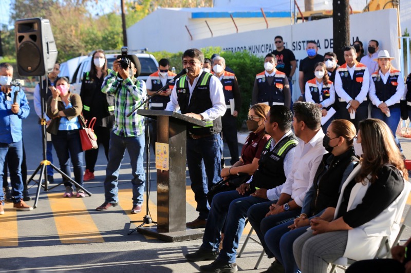 Con una inversión superior a los 11 mdp, inaugura gobierno de Los Cabos obra de pavimentación en Miraflores