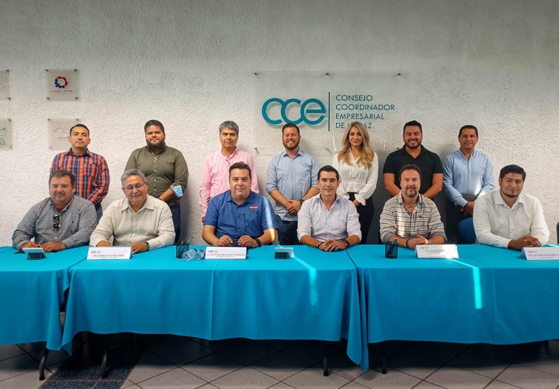 Se reúne diputado Rigoberto Mares con integrantes del Consejo Coordinador Empresarial de La Paz