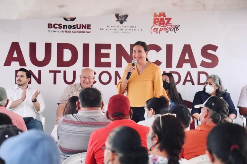 Anuncia alcaldesa equipamiento de pozo en comunidad de Agua Amarga