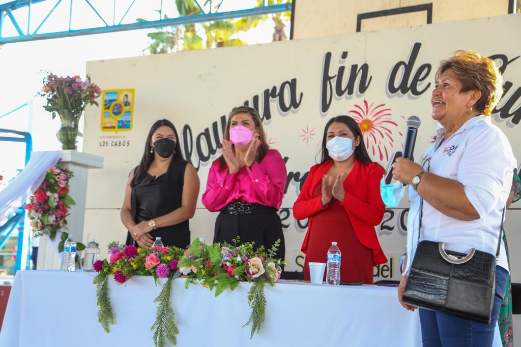 “Aprovechen los Centros de Desarrollo del DIF Los Cabos, se sentirán orgullosas con su independencia”: María Jacinta Moyron Romero, instructora de corte y confección.