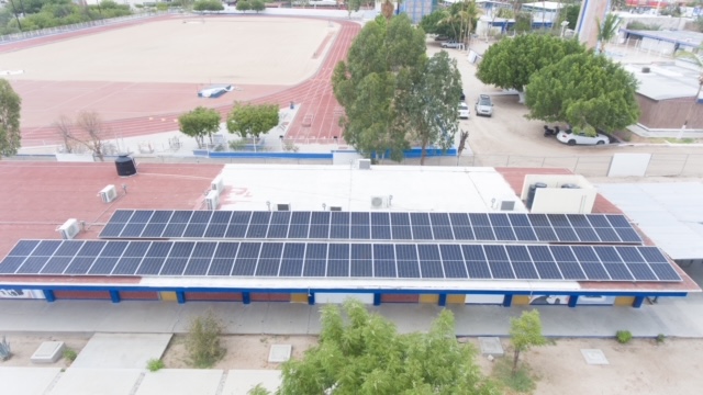 Avanza programa de paneles solares en instalaciones públicas