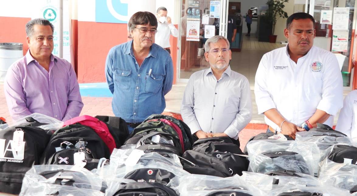 100 mochilas más se suman al programa “Unidos Somos Útiles”