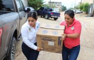 Durante el paso del huracán Kay por el municipio, personal de la Dirección<br>Municipal de Atención Ciudadana hace entrega de apoyos asistenciales