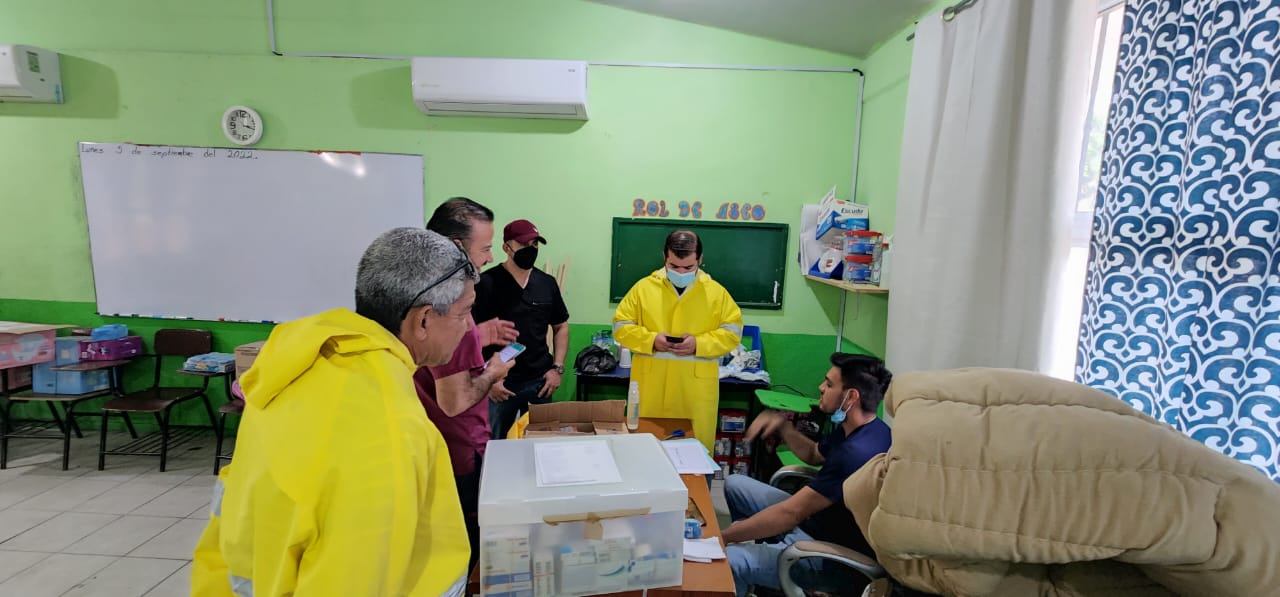 En todo momento se garantizaron los servicios médicos para las personas albergadas ante el paso del huracán “Kay”