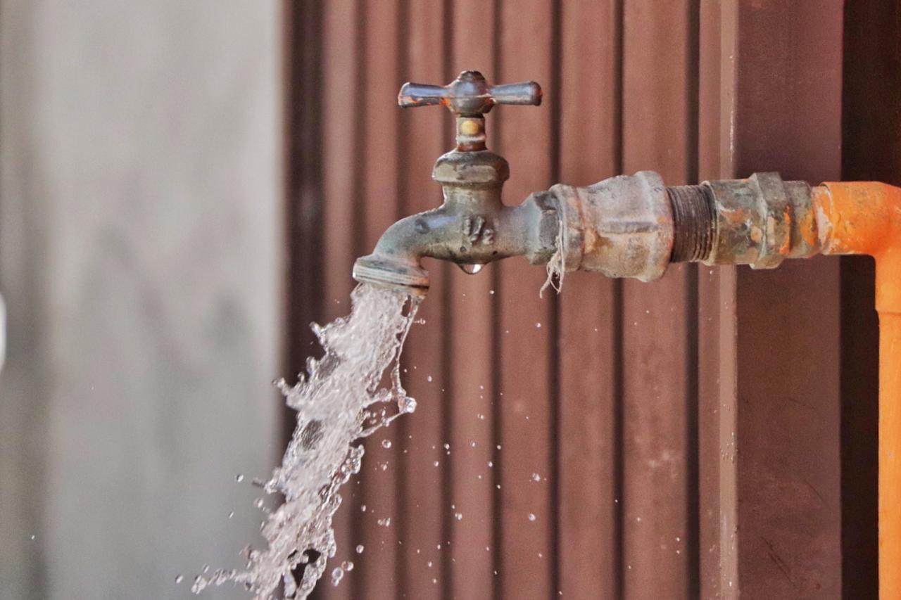 El 30 de octubre, 109 colonias fueron suministradas con agua potable