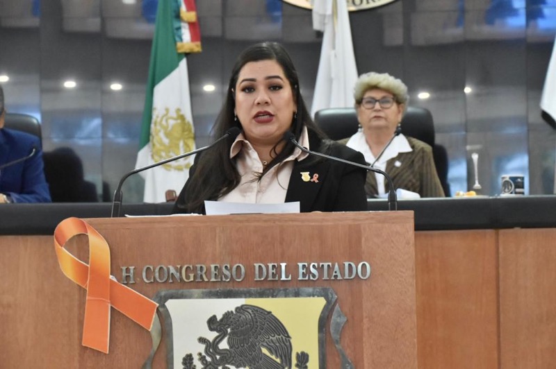 Presenta la Comisión Permanente de Igualdad de Género a las ganadoras del ”Primer Parlamento de Mujeres en BCS”