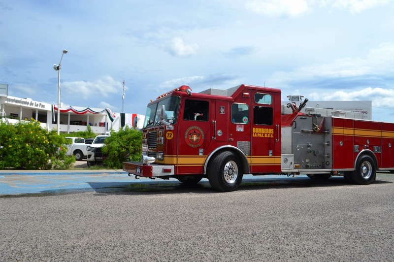 Invita cuerpo de Bomberos a participar en colecta de juguetes
