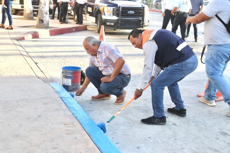 Delegado Raymundo Ceseña Ceseña inicia la recuperación de accesos para personas con discapacidad en CSL
