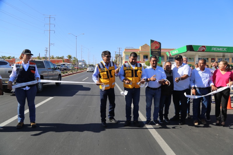 Compromiso cumplido; entrega alcalde Oscar Leggs Castro obra de reencarpetado del bulevar Miguel Hidalgo en CSL