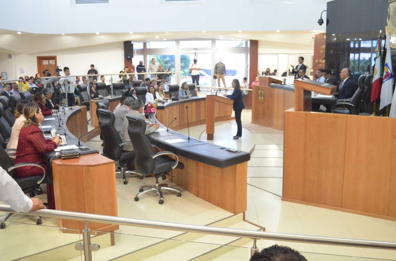 Conmemoran el 48º Aniversario de la Constitución Política de BCS