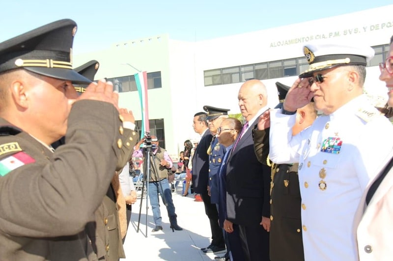 Asiste Gobernador Víctor Castro a ceremonia de ascensos en la 3ra Zona Militar