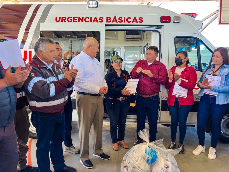 Cumple Gobernador VCC compromisos: entrega ambulancia a comunidad de Las Barrancas