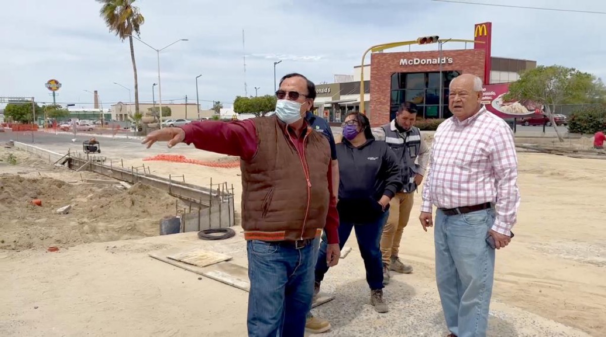 Supervisa VCC obras de reconstrucción del bulevar Agustín Olachea