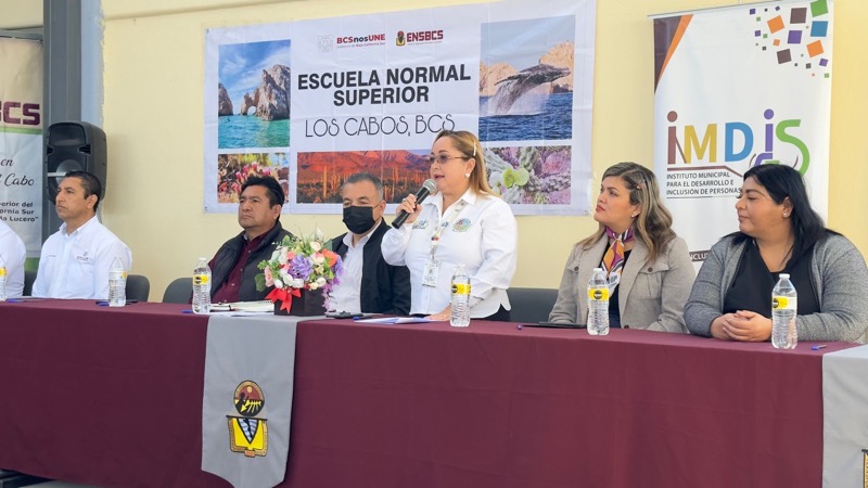 A favor de la educación de personas con discapacidad, IMDIS Los Cabos y la Escuela Normal Superior de BCS, firman convenio de colaboración