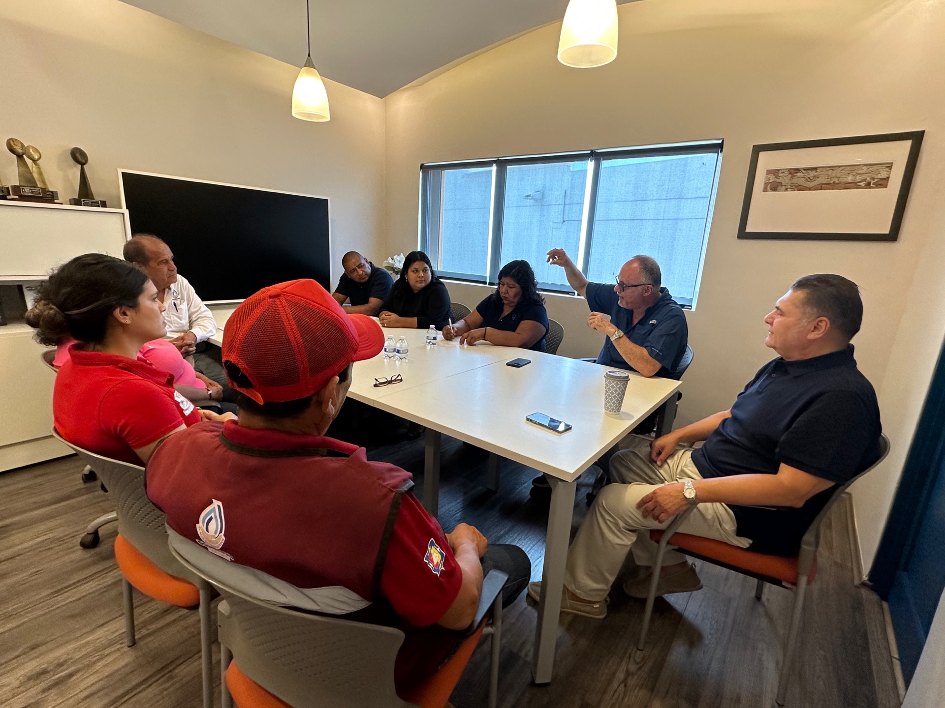 Habitantes de El Tezal y colonias aledañas se beneficiarán de los trabajos de rehabilitación e introducción de tubería termo fusionada hasta el Cerro de Las Antenas