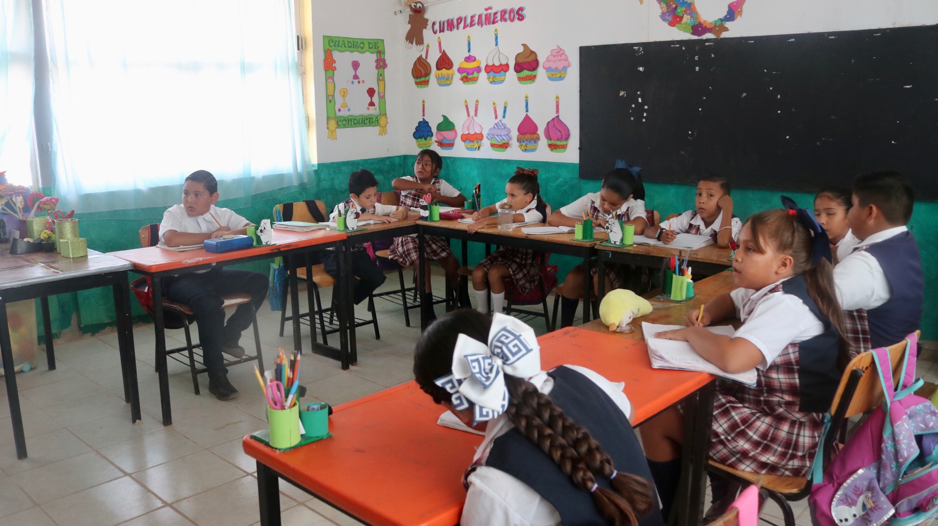 Terminan esta semana clases más de 148 mil alumnos de nivel básico en BCS