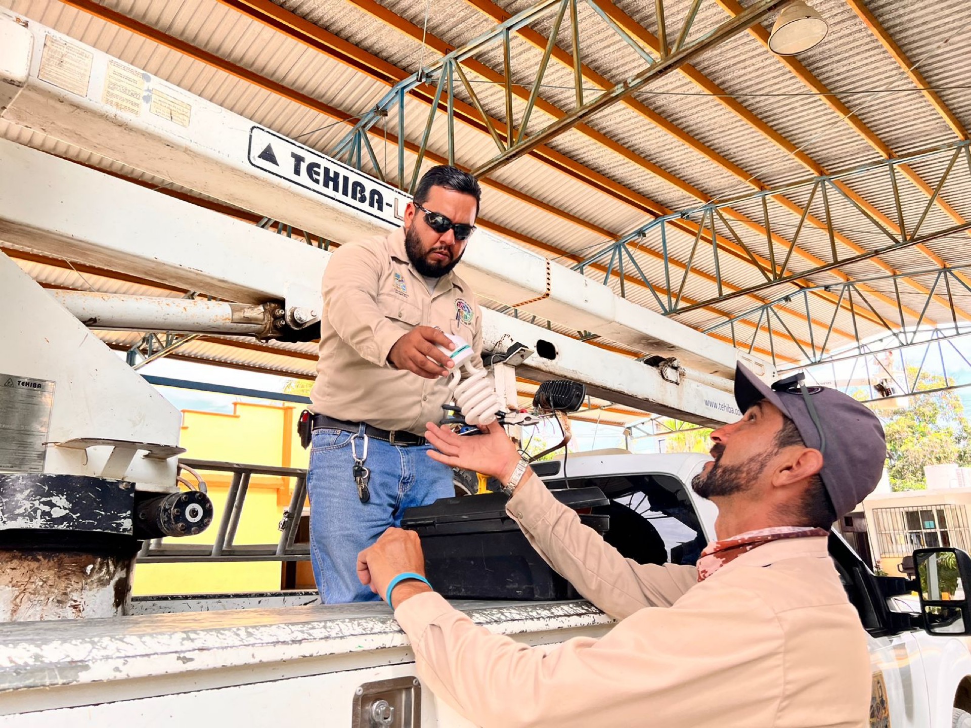 Realiza Gobierno de Los Cabos trabajos de rehabilitación de infraestructura en la escuela secundaria Antonio Mijares