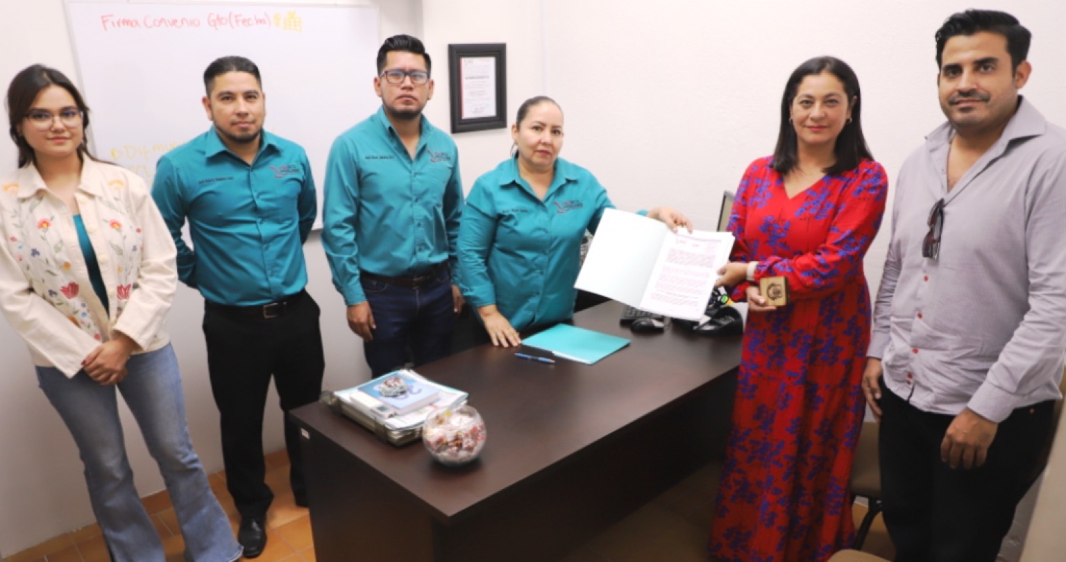 Firma DIF La Paz convenio con Auditoría Superior del Estado