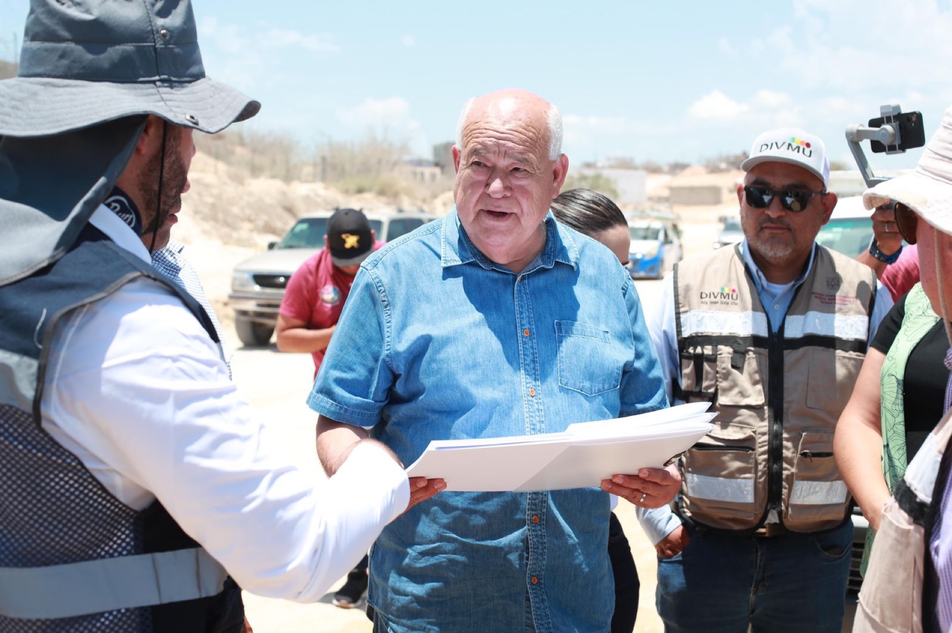 Antes de que concluya el año se entregará pavimentación de calle Tamaral: VMCC