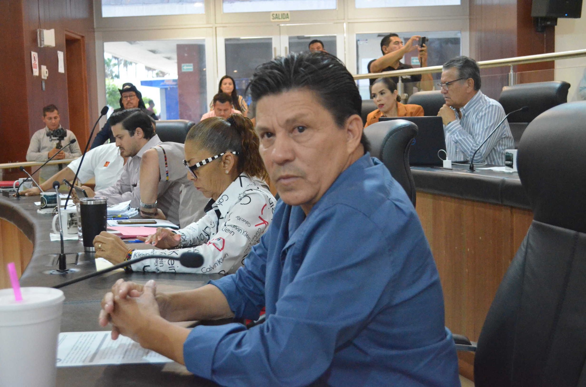 Gestiona Diputado Enrique Ríos ante la SS, médicos y medicinas para el distrito XI