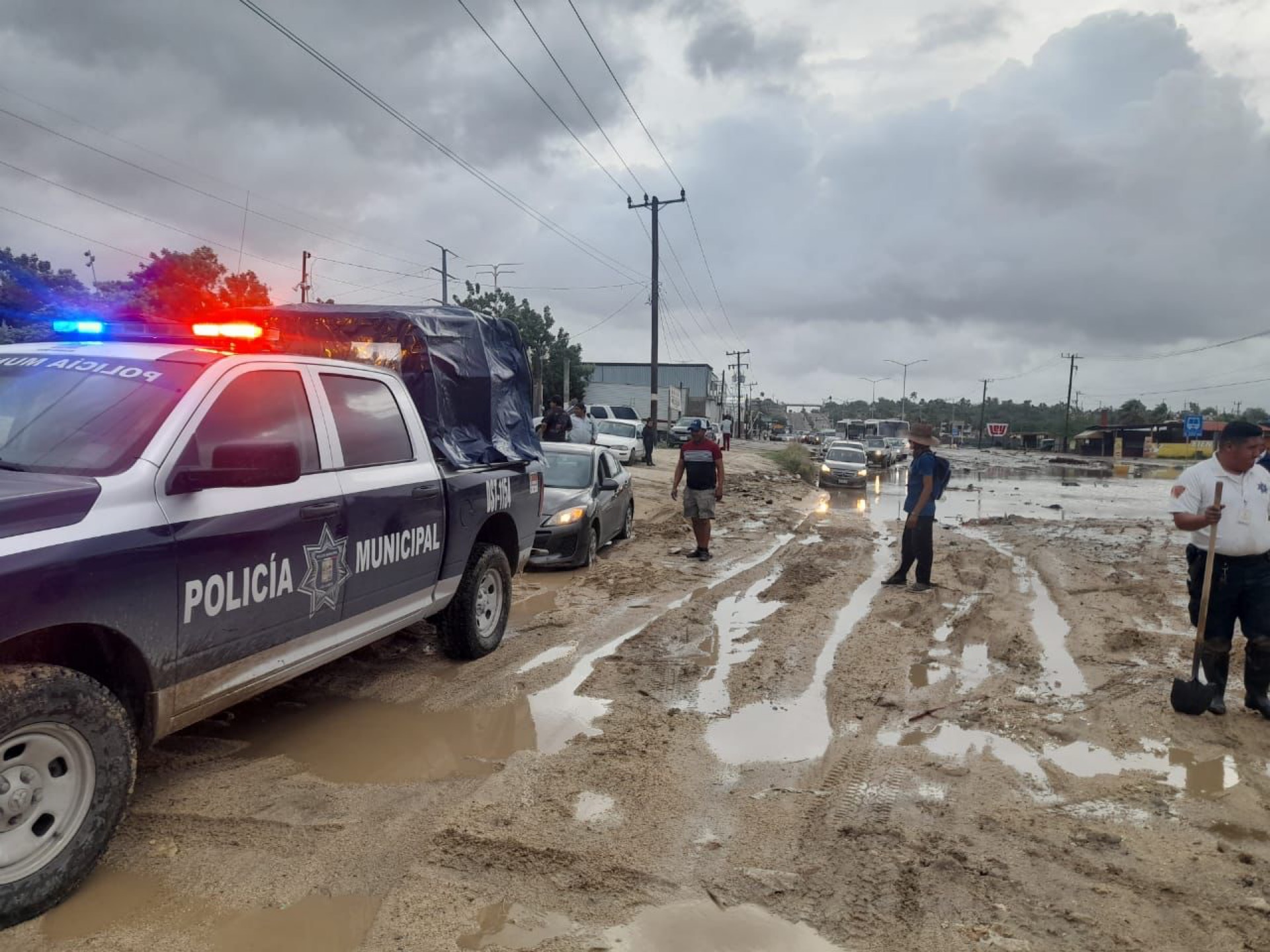 Saldo blanco en Los Cabos tras el paso del huracán Hilary; coordinan esfuerzos instancias de seguridad de los tres niveles de gobierno