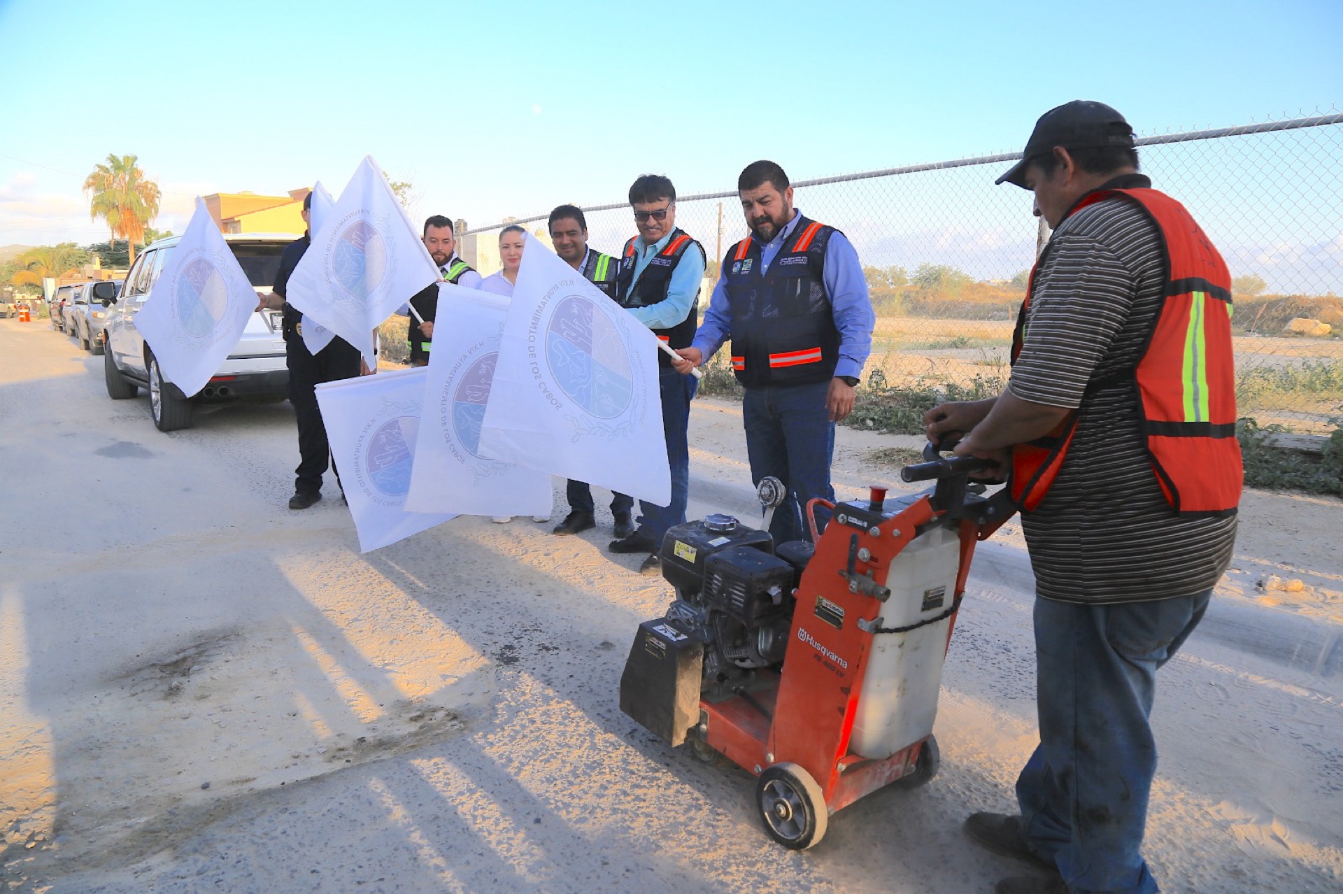 Da inicio Oscar Leggs Castro a Programa de Bacheo en San José del Cabo; para mejora del tránsito e imagen del municipio