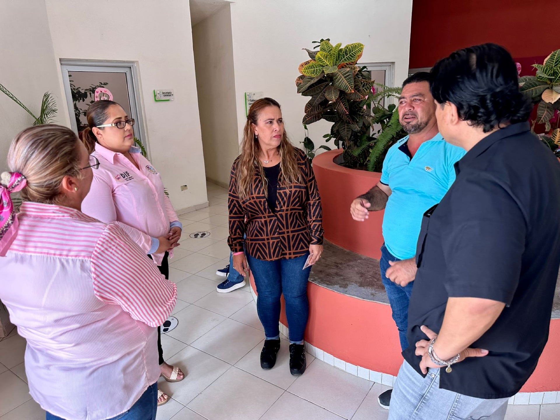Recorre Presidenta de DIF Municipal zona norte de Los Cabos, para detectar necesidades y mejorar atención a la población