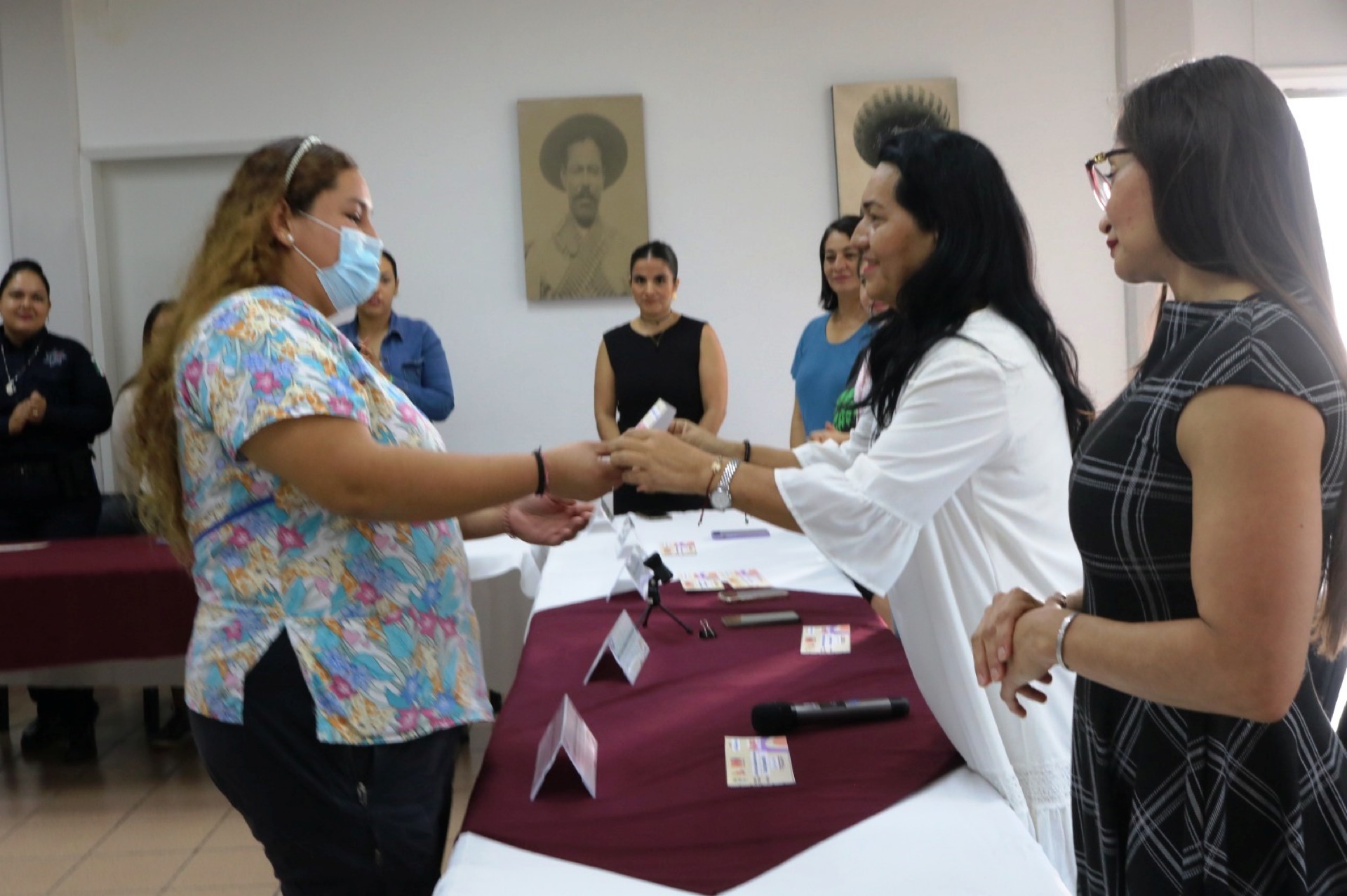 Entrega Instituto Municipal de las Mujeres estímulos económicos del programa “Espacios de Cuidado”