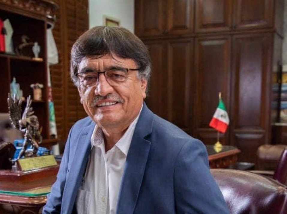 BURÓ POLÍTICO/ LEGGS ¡CONTINUIDAD!