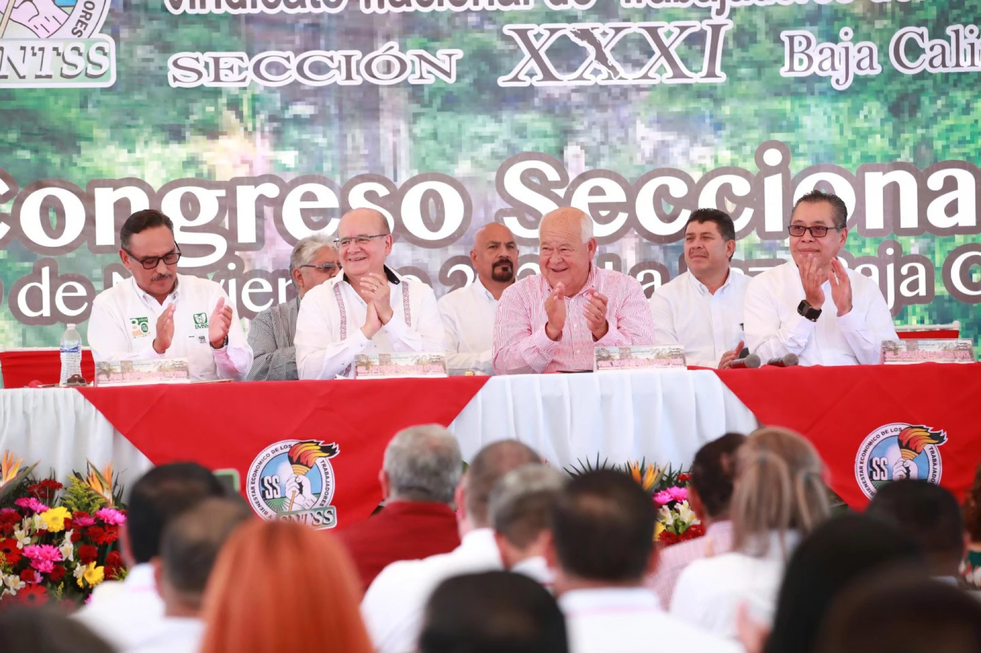 Clausura Gobernador VCC, trabajo de Congreso Seccional del IMSS