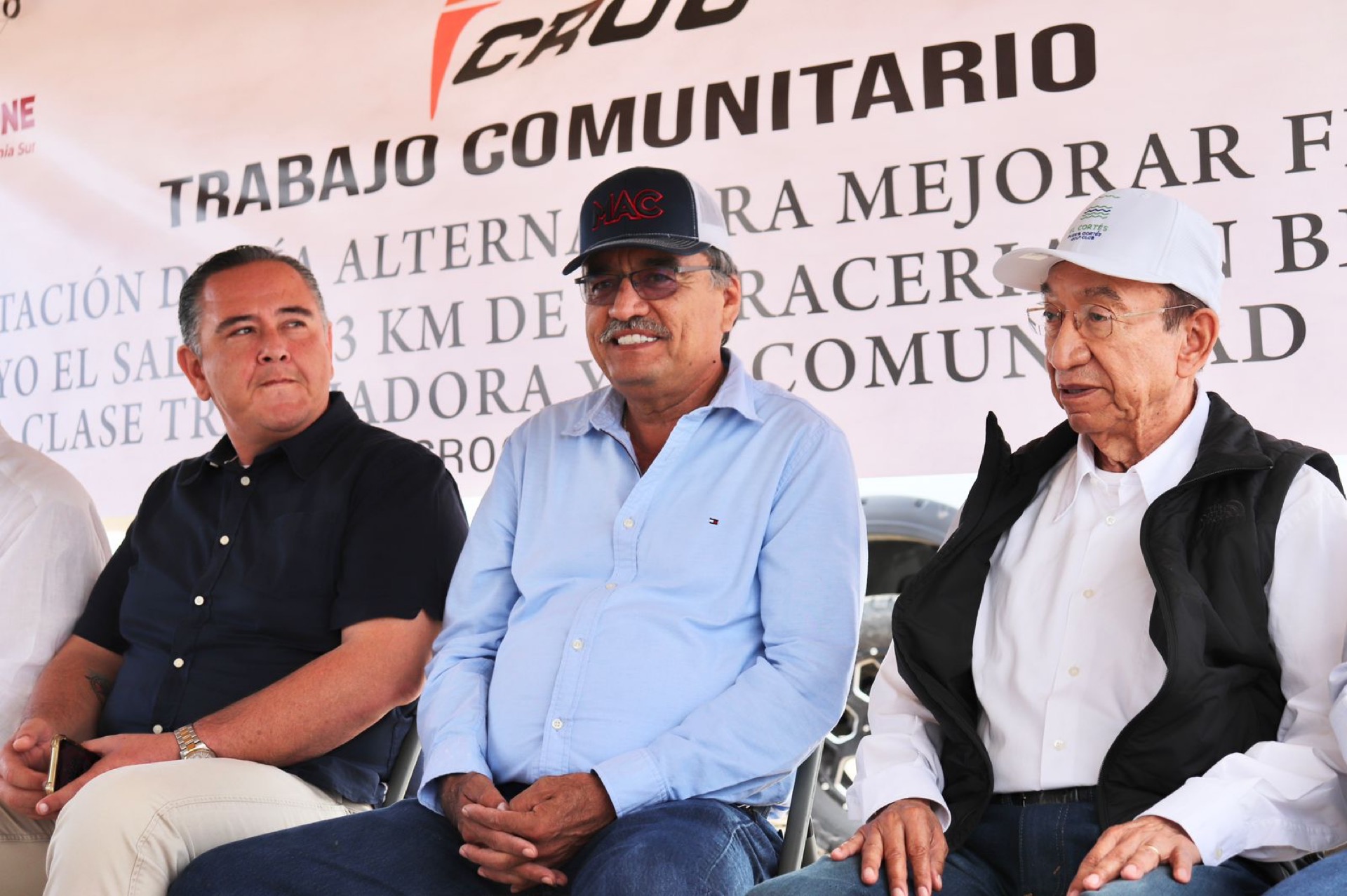 Habilitan Ayuntamiento de Los Cabos-CROC 6.3 km de terracería desde el puente El Chaparro a la colonia Gastélum