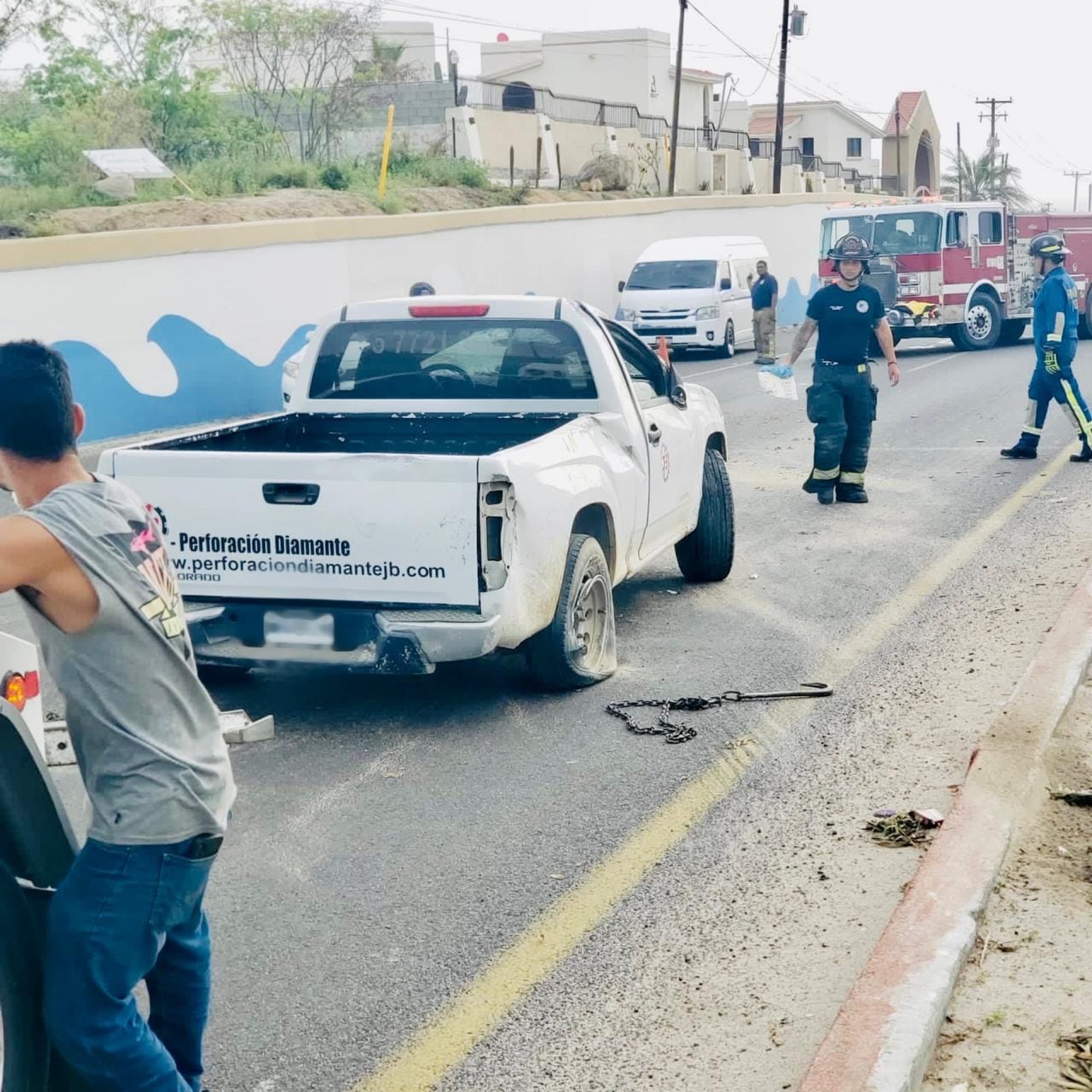 Reitera Seguridad Pública de Los Cabos recomendaciones preventivas para evitar accidentes viales; no uso de celulares al conducir y manejar con precaución