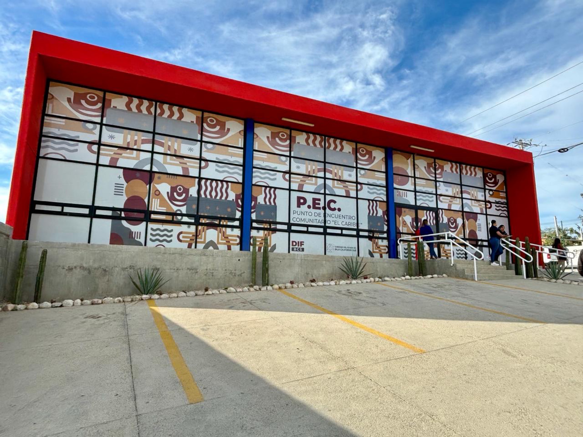 Cuenta Punto de Encuentro Comunitario de la colonia El Caribe en CSL, con servicios que prestan los tres órdenes de gobierno
