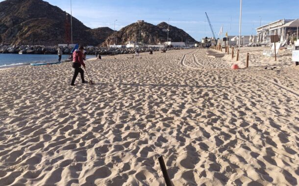 Refuerza Zofemat Los Cabos trabajos de limpieza y vigilancia en playas; participan 250 personas e instalan 200 contenedores de basura
