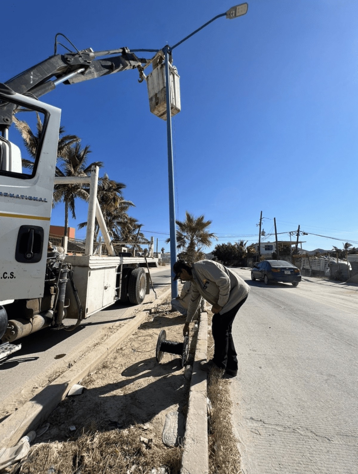 Cubre Servicios Públicos de Los Cabos el 90% del alumbrado público; instalan 7 mil lámparas y reparan más de 7 mil 500 luminarias